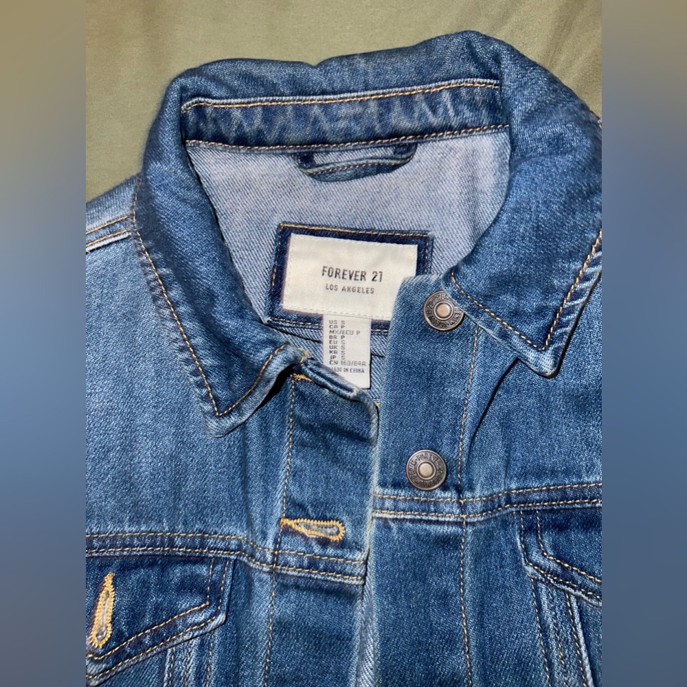 Jean jacket size small